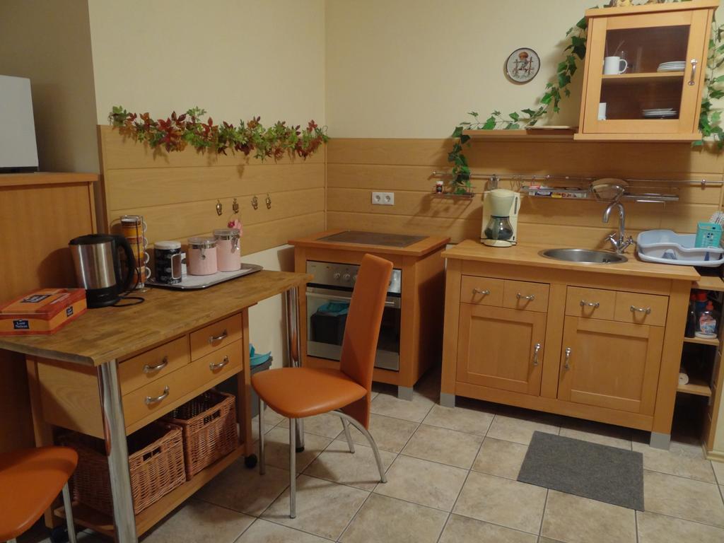 Ferienwohnung Am Nurburgring Welcherath Ruang foto